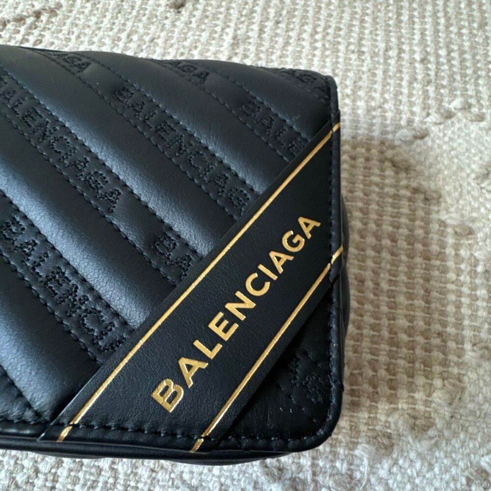 Balenciaga Calfskin Logo Matelasse Chain Strap Blanket Reporter XS Black NWT - Picture 12 of 16